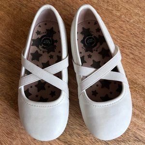 Livie & Luca White Ballet Flats, toddler size 11